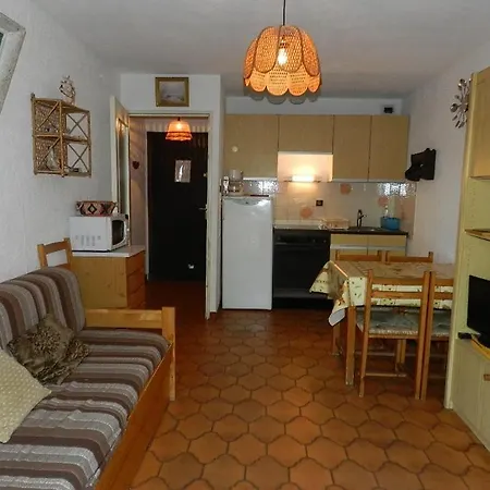 Bo060-d07 2 Pieces 6 Couchages Les Mimosas * Bormes-les-Mimosas